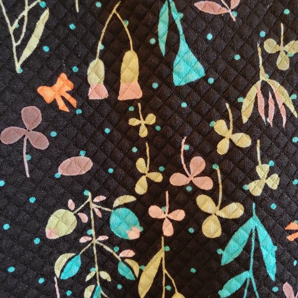 LulaRoe Cassie Pencil Skirt in Black and Floral: L - Picture 3 of 6